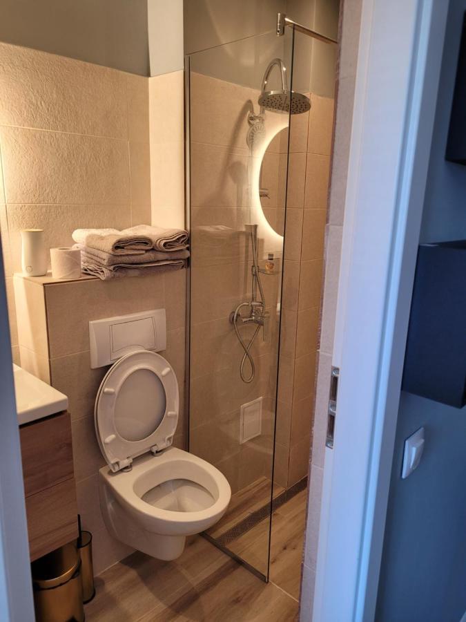 Studio Home Onesti Exterior foto